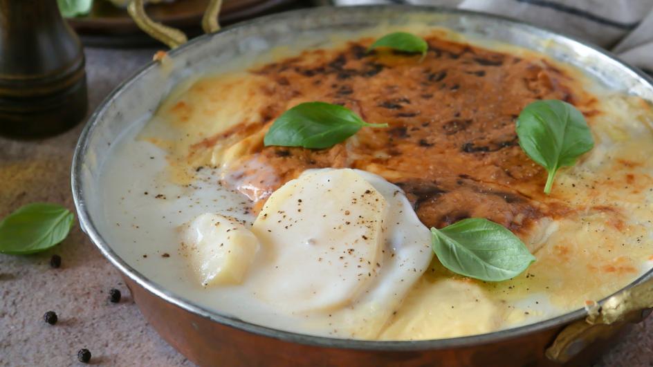 Potato becheml gratin