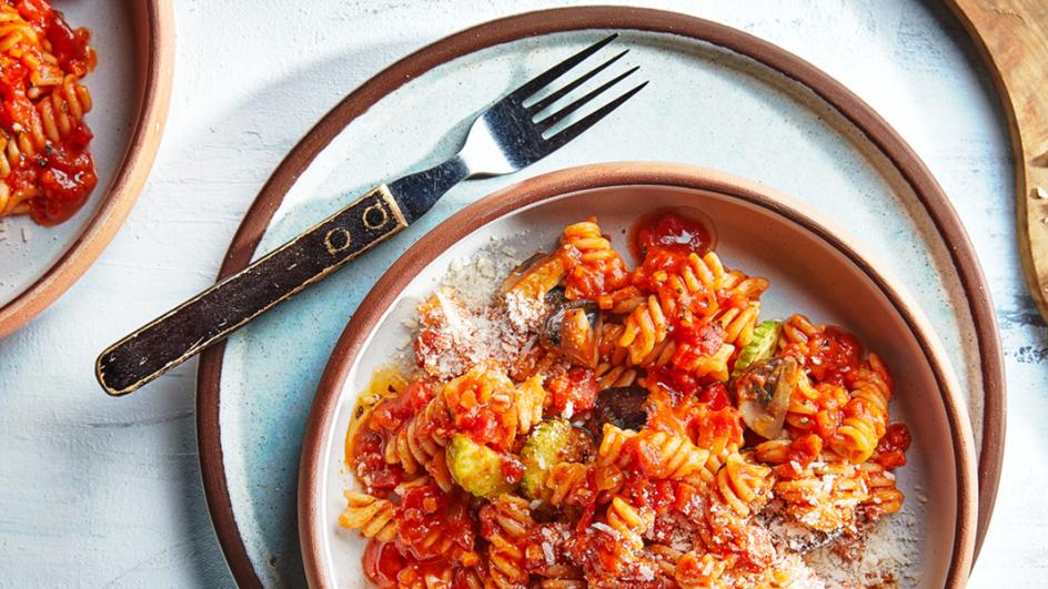 Napolitana vegetable fusilli