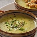 Roasted Garlic and Broccoli Soup