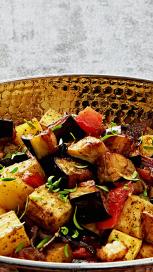 https://www.maggiarabia.com/sites/default/files/styles/search_result_153_272/public/Eggplant%20Baked%20Casserole%20copy.jpg?itok=9R5tQ90s