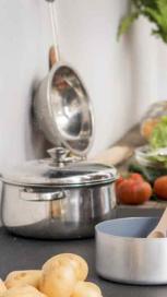 https://www.maggiarabia.com/sites/default/files/styles/search_result_153_272/public/Here%20is%20the%20simplest%20way%20to%20add%20vegetables%20to%20your%20kids%27%20meals.jpg?itok=vhtqAe4l