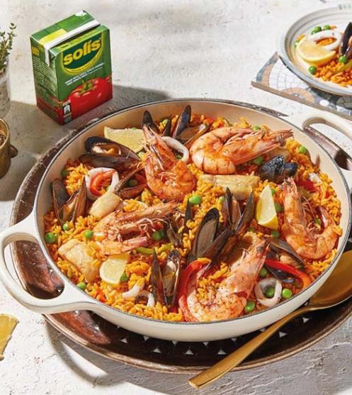 Seafood paella