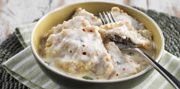 Meat Ravioli with Yogurt and Mint Sauce