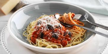 Spaghetti with Black Olives and Creamy Tomato Sauce