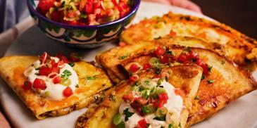 jalapenos cheese tortilla with garlic coriander spread