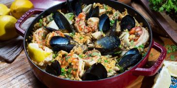 Seafood Majboos-Paella style
